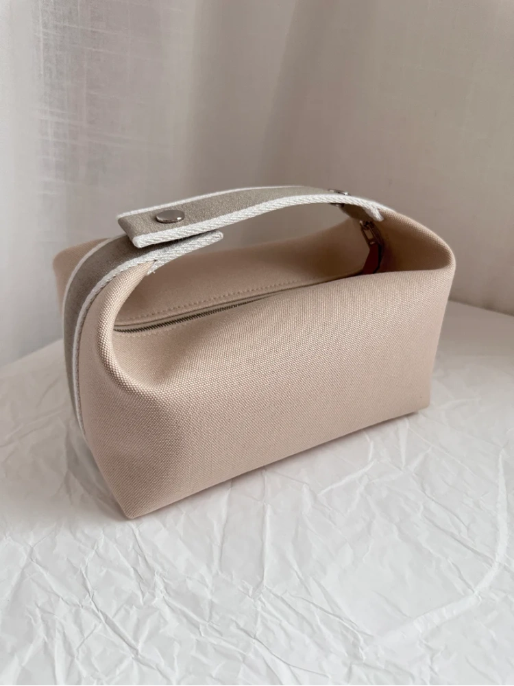 BEIGE SMALL BRIDE-A-BRAC