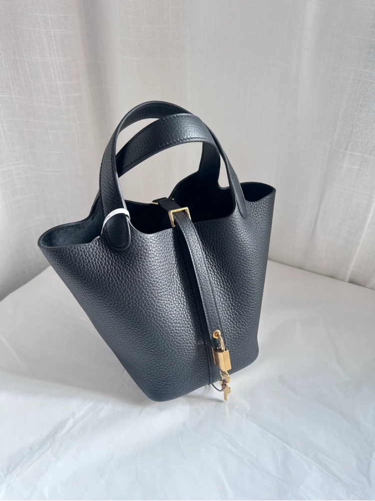 P18 Black GHW