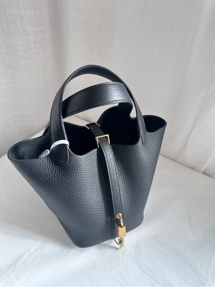 P18 Black GHW