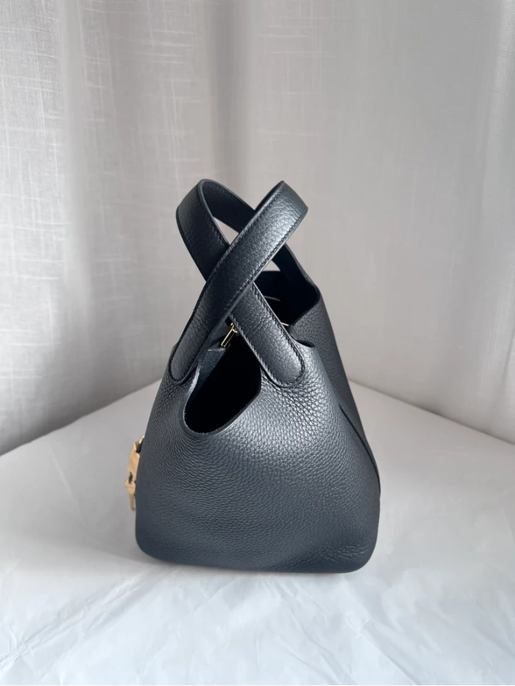 P18 Black GHW