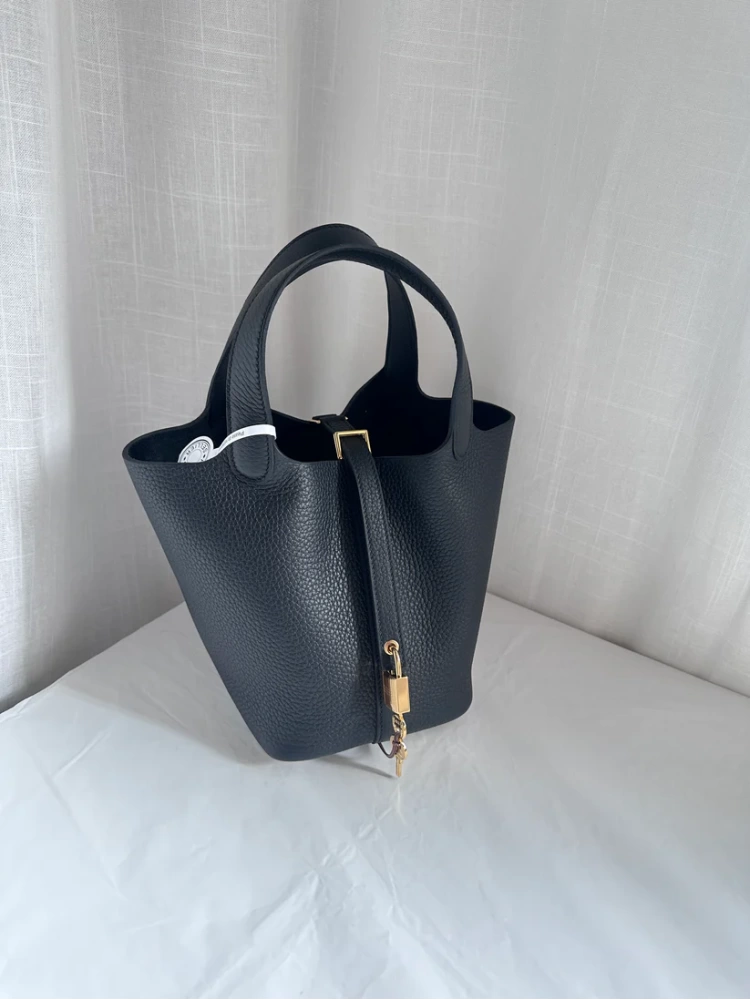 P18 Black GHW