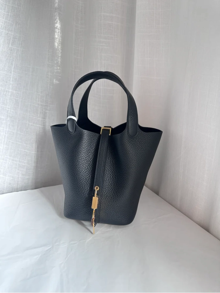 P18 Black GHW