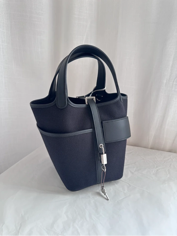 P18 Black PHW