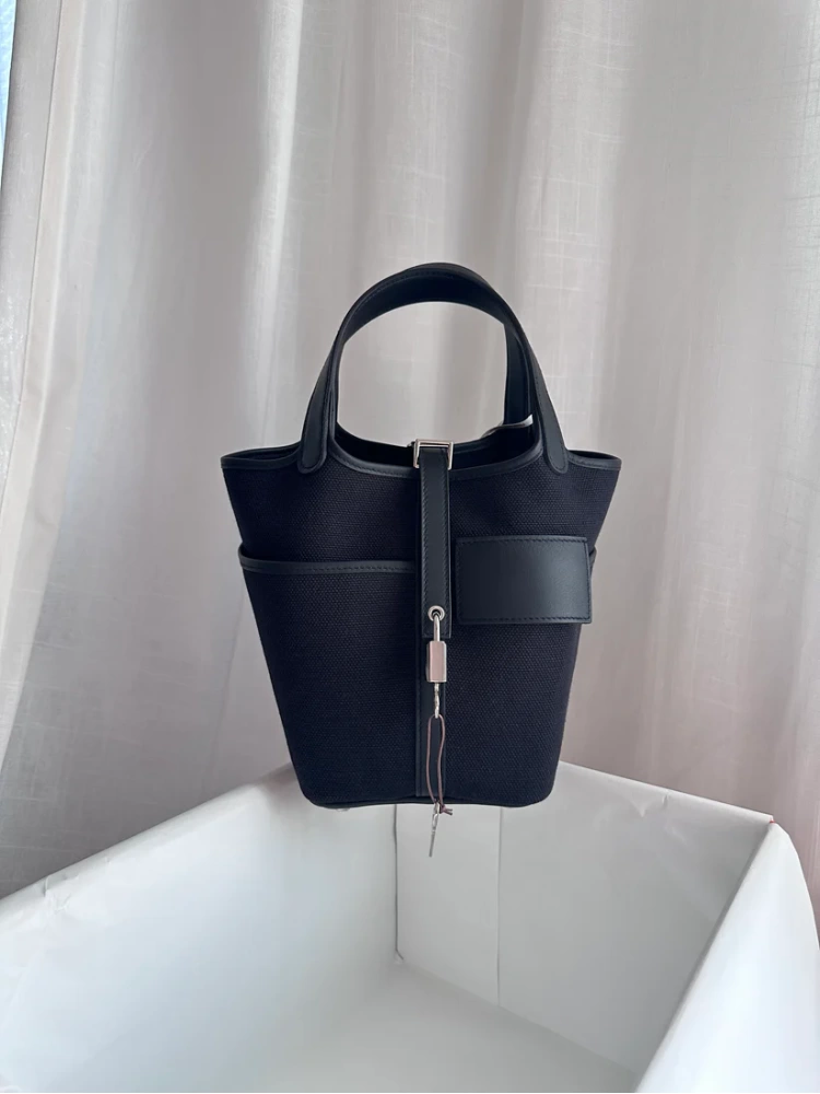 P18 Black PHW