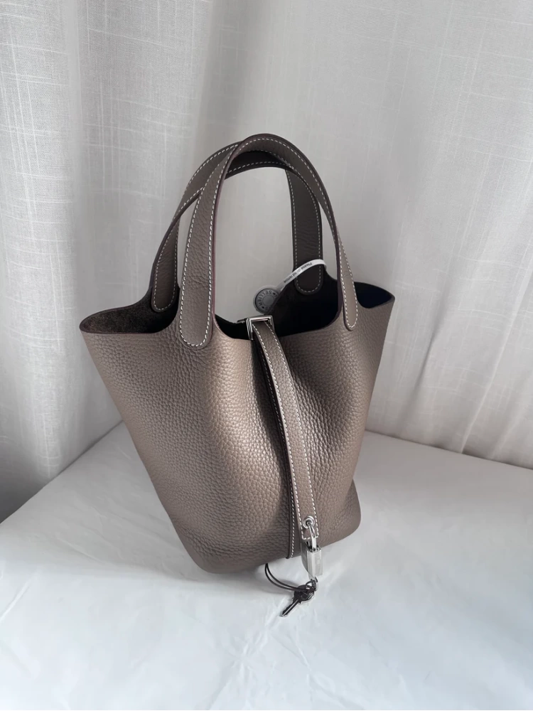 P18 Etoupe PHW