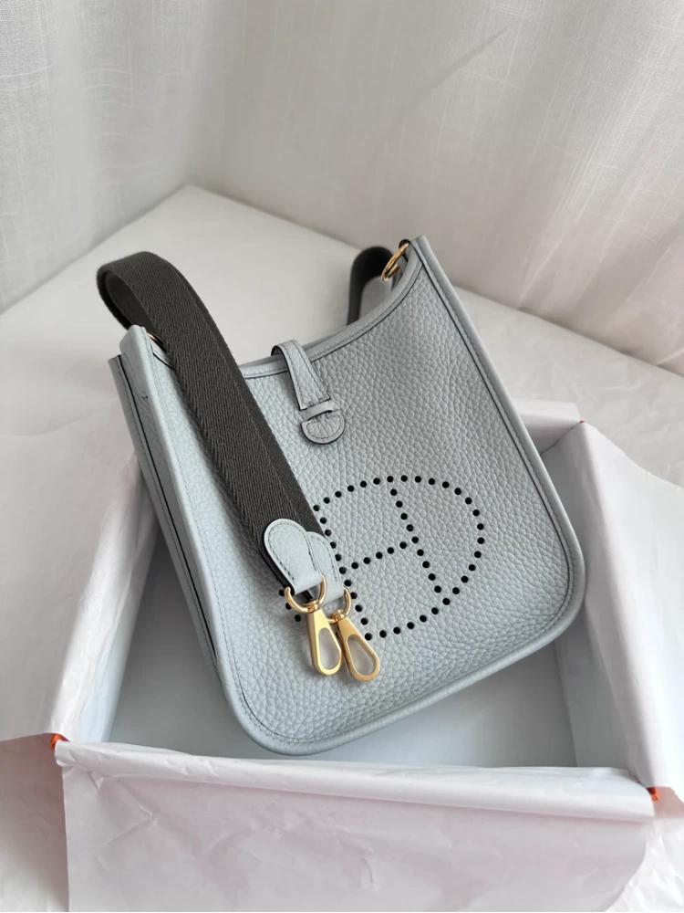 EVELYNE 16 Blue Pale/Gris Etain GHW
