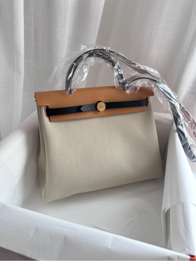 HERBAG 31 Beton/Ebene/Naturel Sable/Black GHW