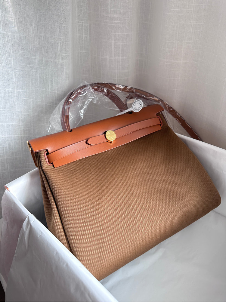 HERBAG 31 Fauve/Alezan GHW