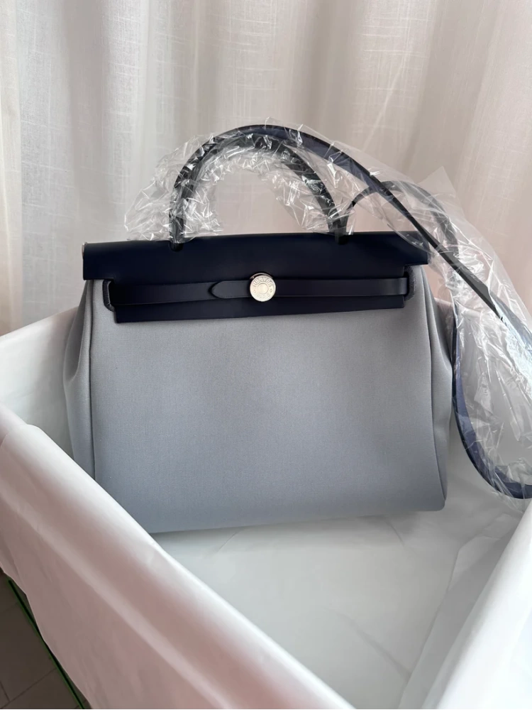 HERBAG 31 Gris Pantin/Blue Indigo PHW