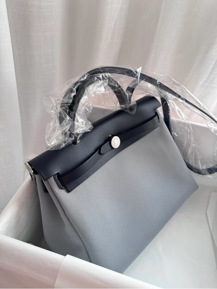 HERBAG 31 Gris Pantin/Blue Indigo PHW