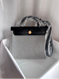 HERBAG 31 Ecru/Noir GHW